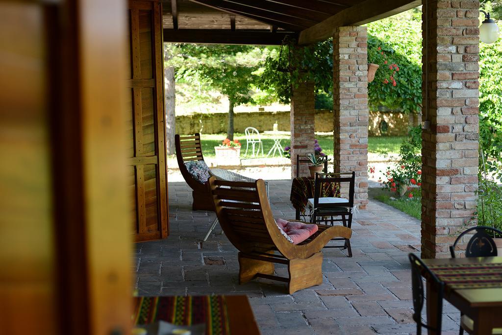 Villa Montegenco Comunanza Exterior photo